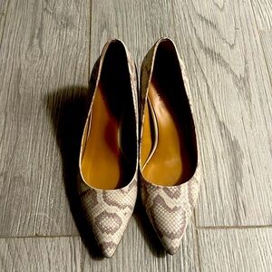 Naturalizer Leather Pumps